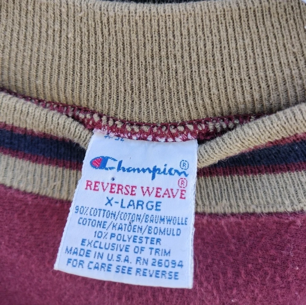 Vintage 90's Boyfriend Fit Champion Men's Burgundy Crewneck Sweater-XL